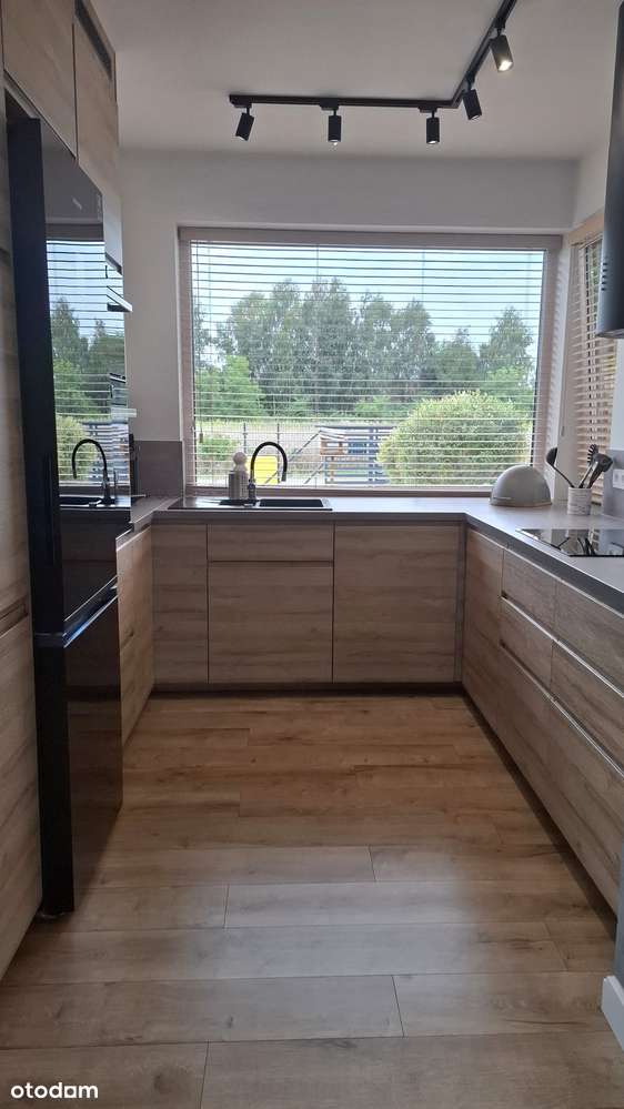 Dom jednorodzinny w zabudowie bliźniaczej ul. Kwiatowa, Nowy Krępiec-7