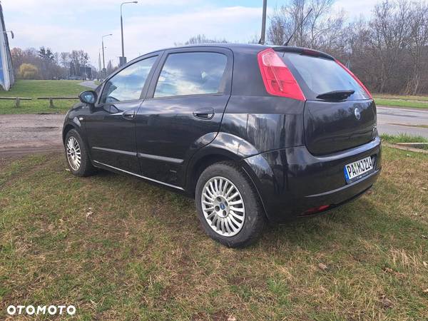 Fiat Grande Punto 1.3 Multijet 16V Dynamic - 4