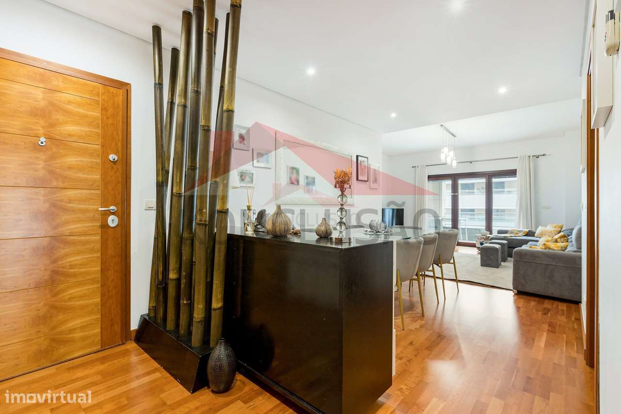 T2 em Excelente Estado | Garagem para 2 Viaturas | Arrecadação | Ur... - Grande imagem: 2/27