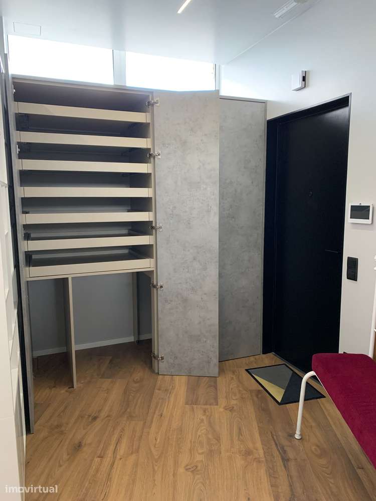 Apartamento T2 remodelado, com estacionamento - Benedita, Alcobaça-27