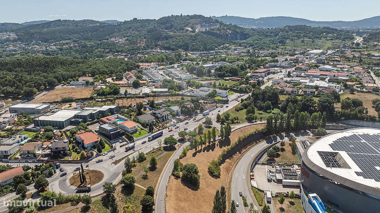 Moradia T4 para venda-40