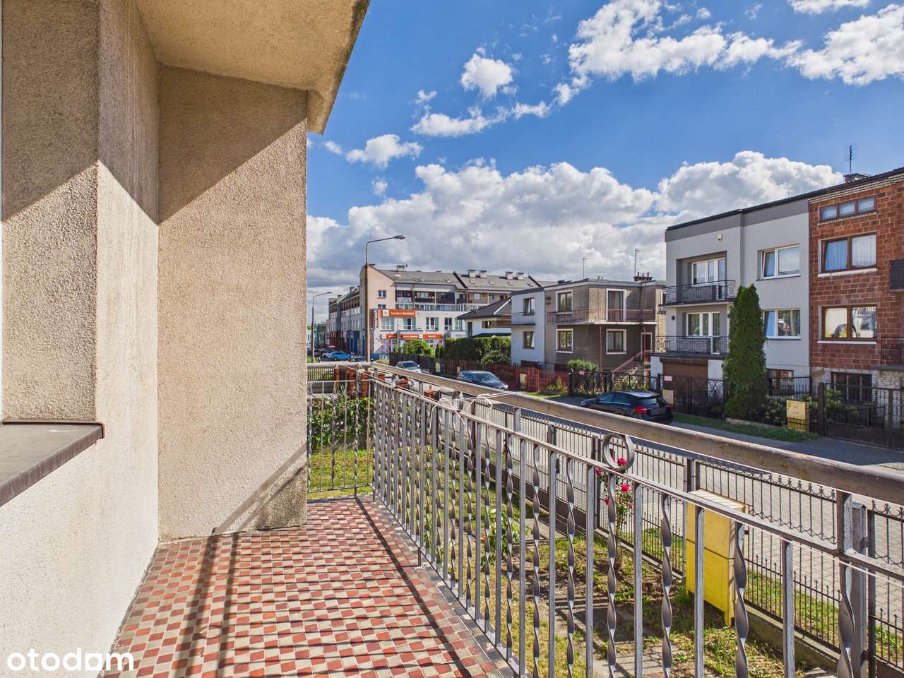 Dom Klonowica 22, 4 kondygnacje, 700 m² działki