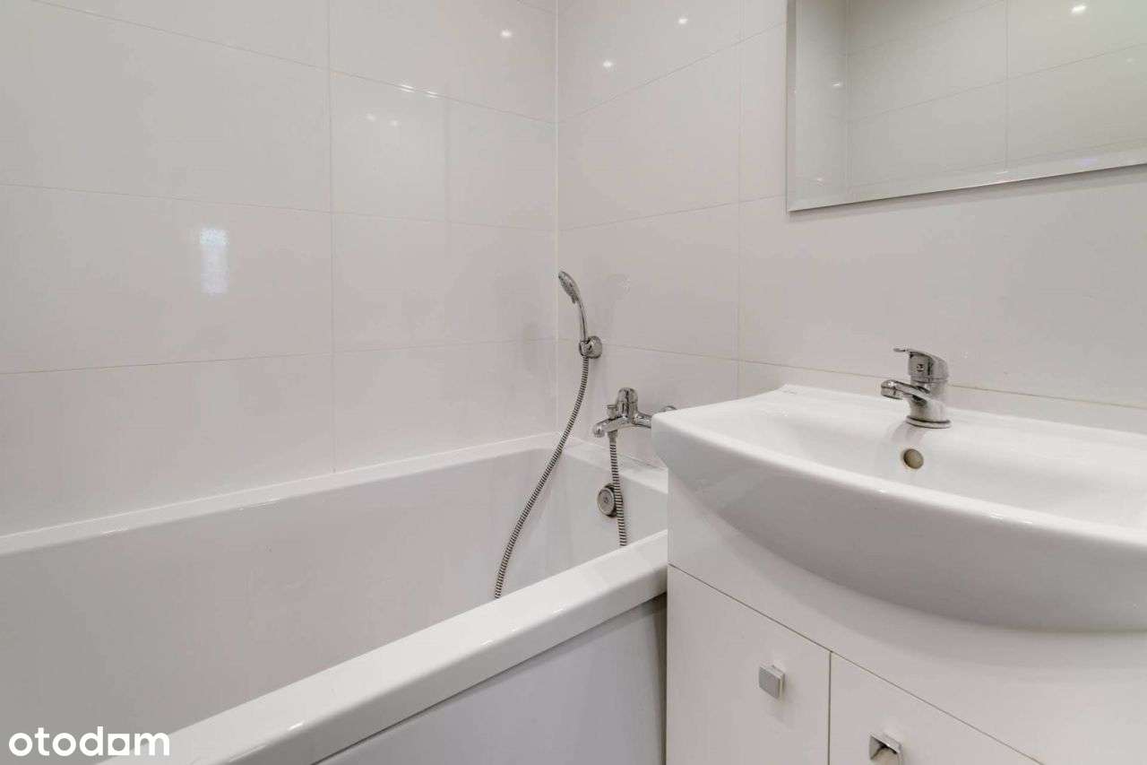 Przytulne Mieszkanie Na Bielanach-10