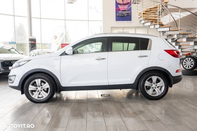 Kia Sportage 2.0 CRDI 4WD Automatik Spirit - 11