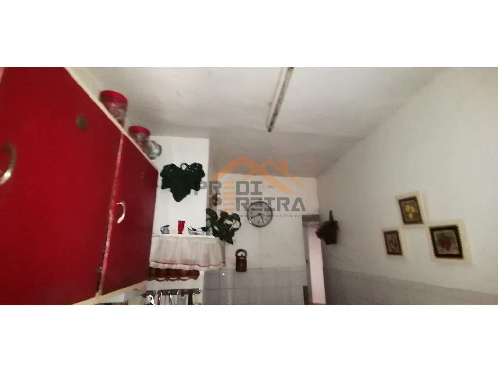 Prédio para reabilitação no Paço do Lumiar, com elevado potencial d...-16
