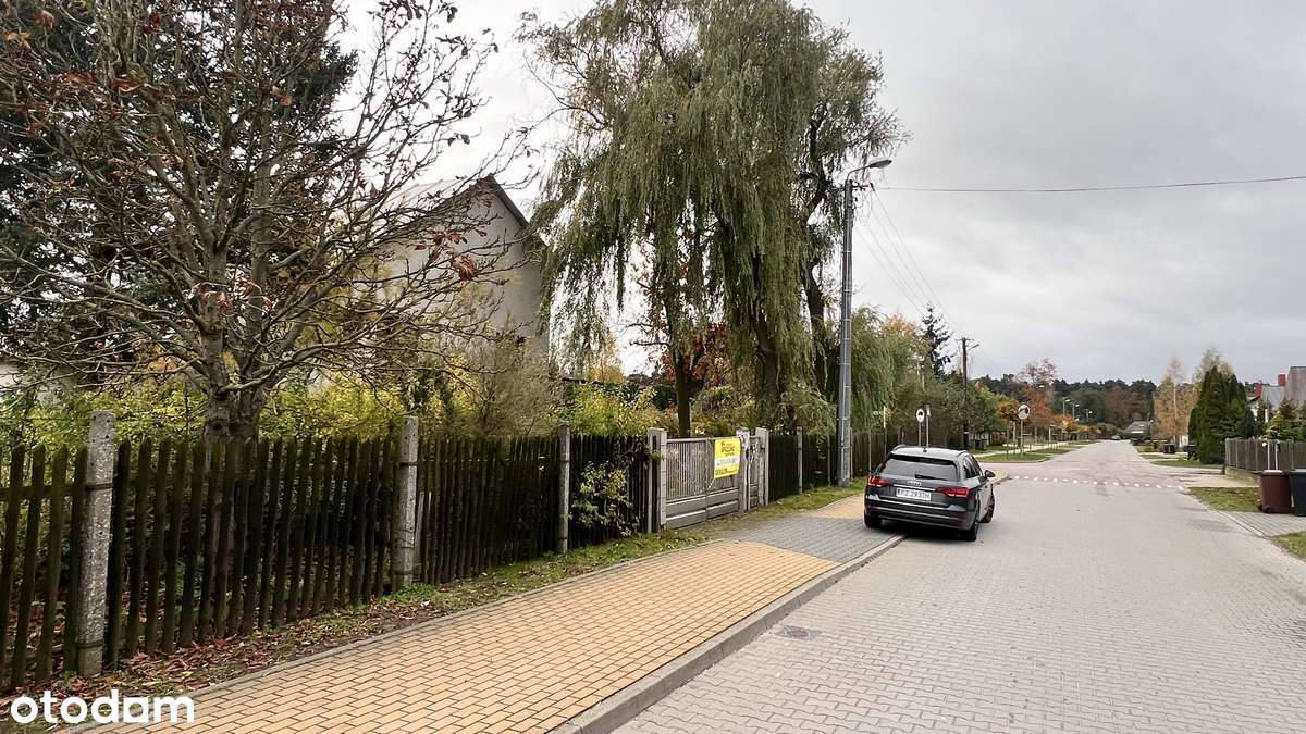 Działka narożnikowa z potencjałem w pobliżu lasu-15