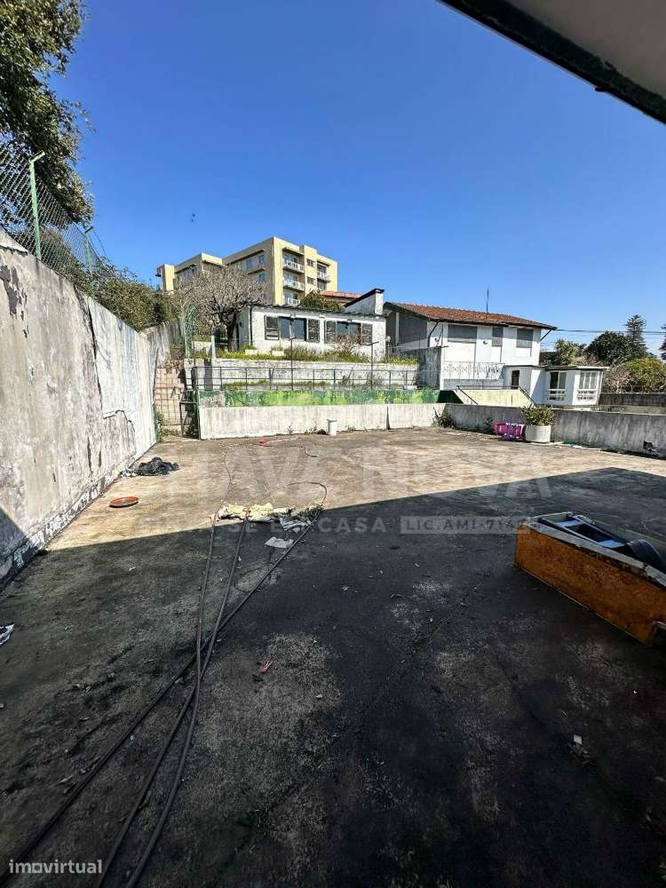 Moradia de 2 pisos e Armazém de atividade Industrial, em Aguas Santas - Grande imagem: 4/24