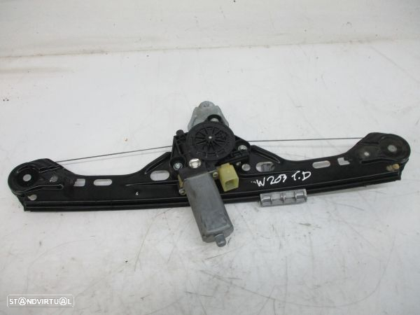 Elevador Tras Dto  Mercedes-Benz C-Class (W203) - 2