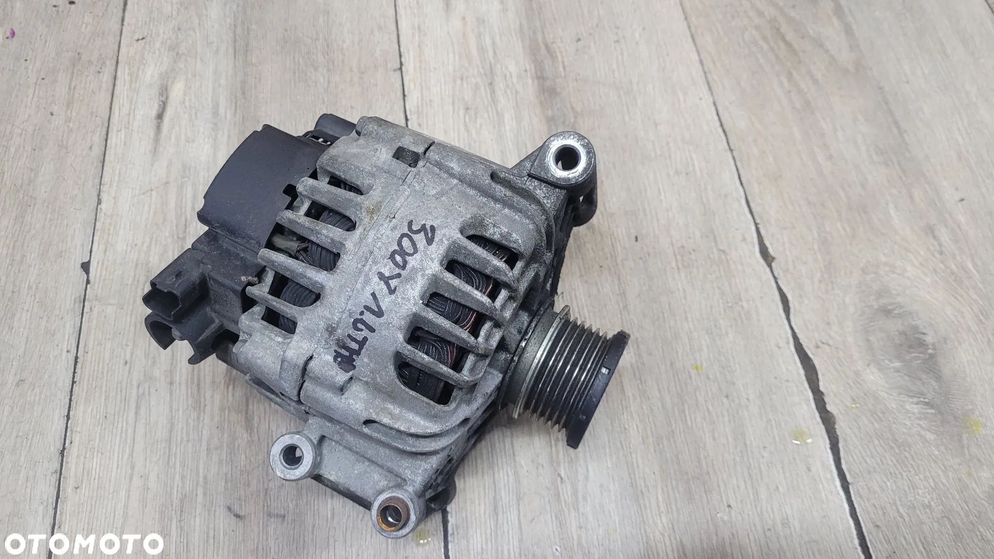 Alternator Peugeot 3008 508 1.6 THP 70 tys. km 9666998080 - 1