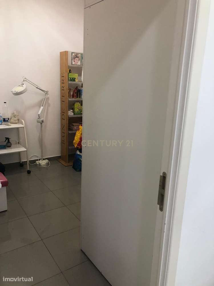 Excelente loja em Corroios - Grande imagem: 3/7