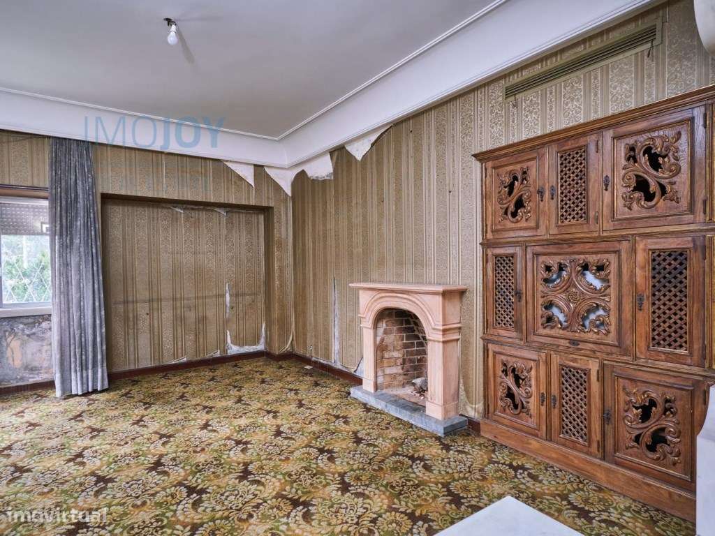 Magnífica Moradia T9 localizada na prestigiada freguesia de Alvalade - Grande imagem: 4/59