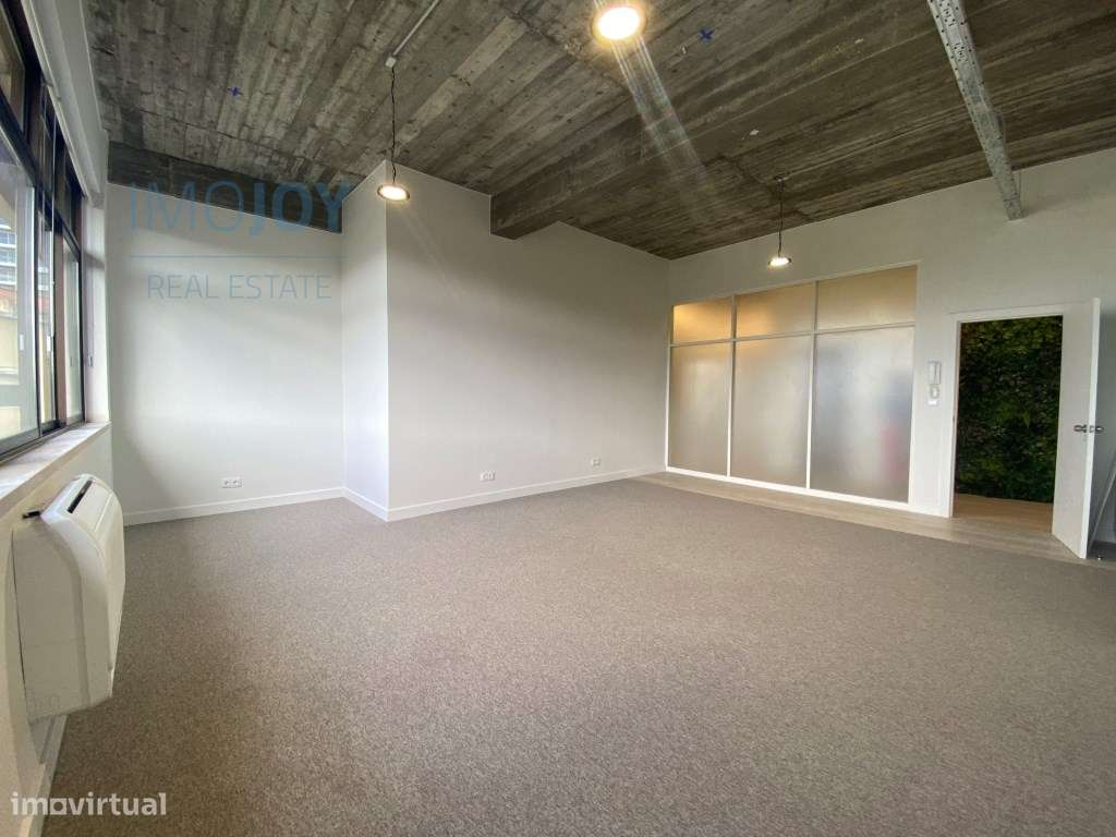 Sala de 33 m² para Arrendamento na Avenida Helen Keller - Grande imagem: 3/24