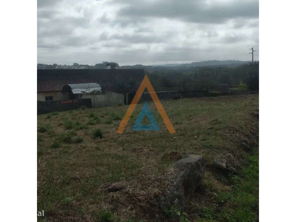 Lote de Terreno Urbano em Fiães - Santa Maria da Feira-12