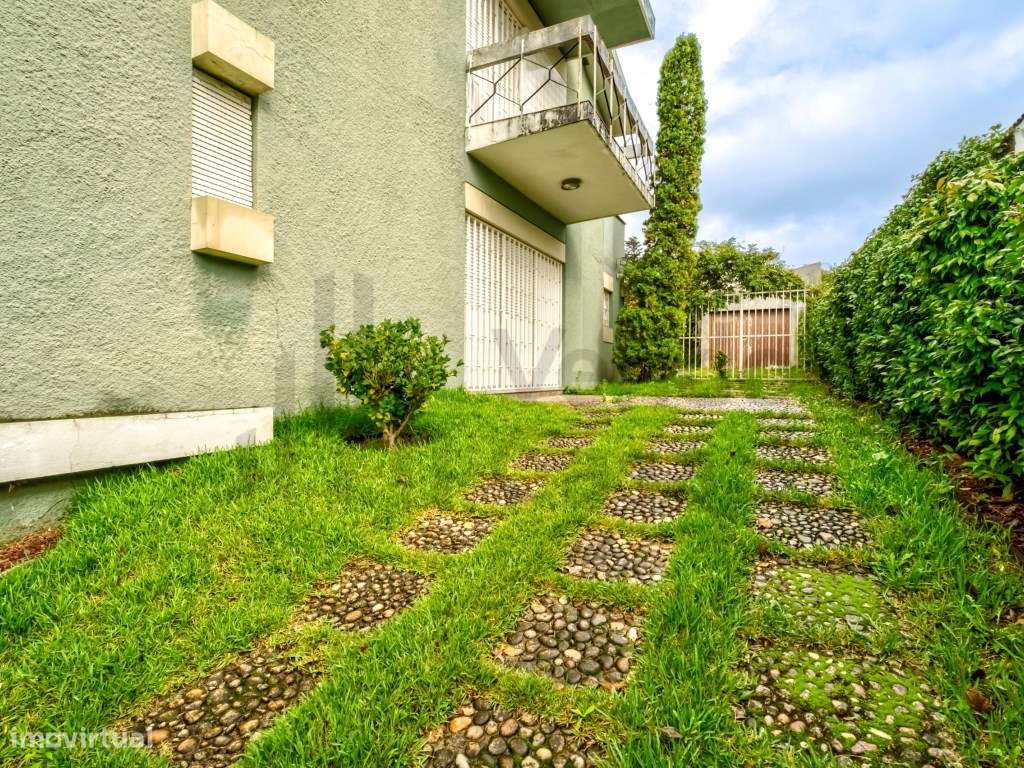 Vende-se Moradia Braga - Centro da Cidade-9