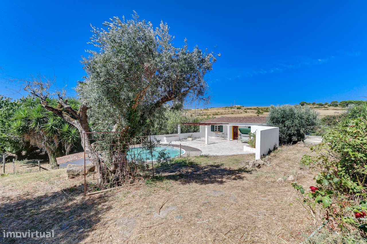 Quinta com Piscina e 2 Hectares a 25 km de Lisboa-33