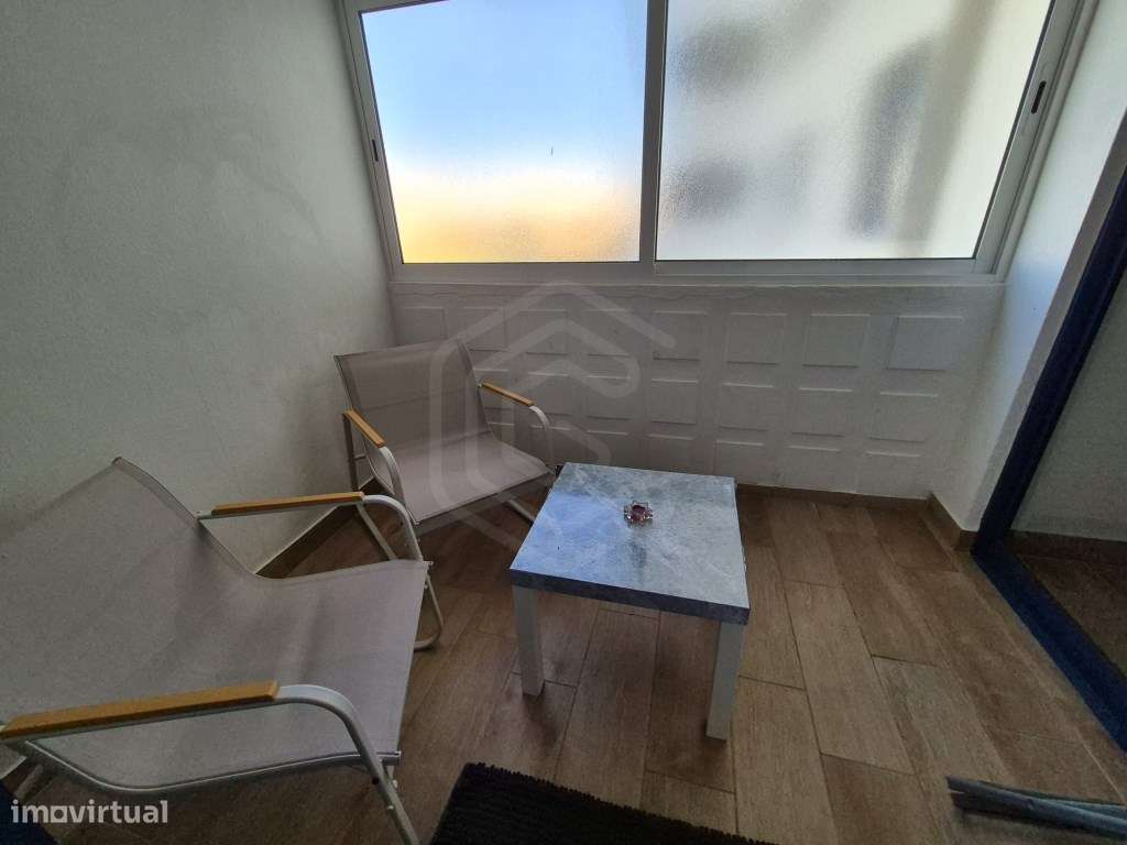 Apartamento T1 remodelado na Praia da Rocha, Portimão-10