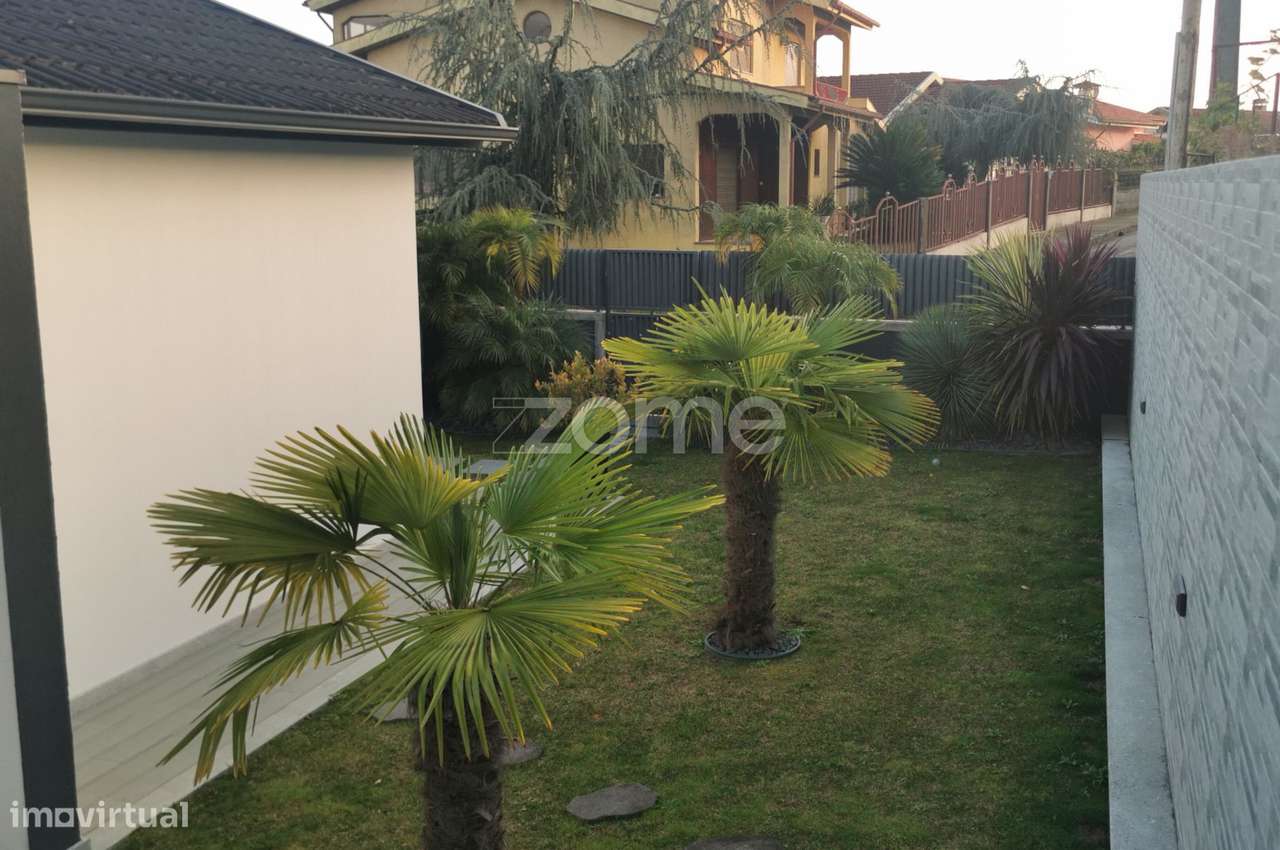 Vivenda térrea, gaveto, individual, 2 suites, terraço, Vila Verde - Grande imagem: 5/17