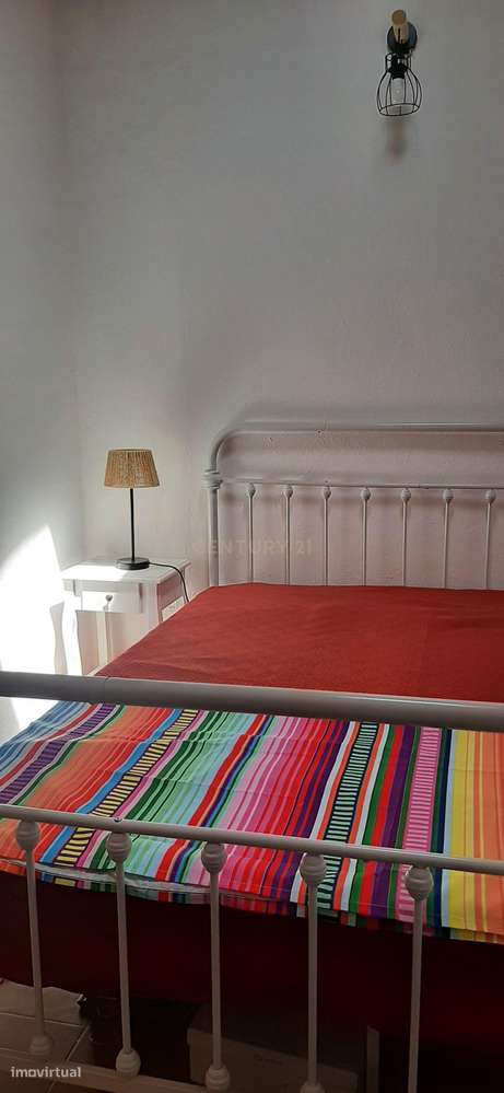 Oportunidade no coração do Alentejo! Moradia térrea T4 em Safara! Uma-18