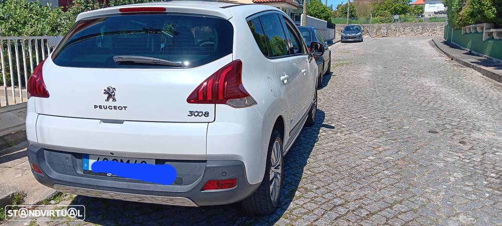 Peugeot 3008 1.6 HDi Allure - 1