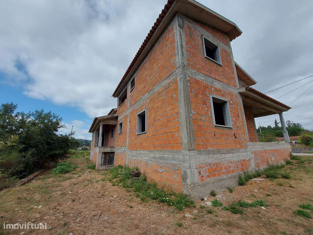 Moradia T3  com Garagem em construção Vila Cova de Alva - Grande imagem: 5/16