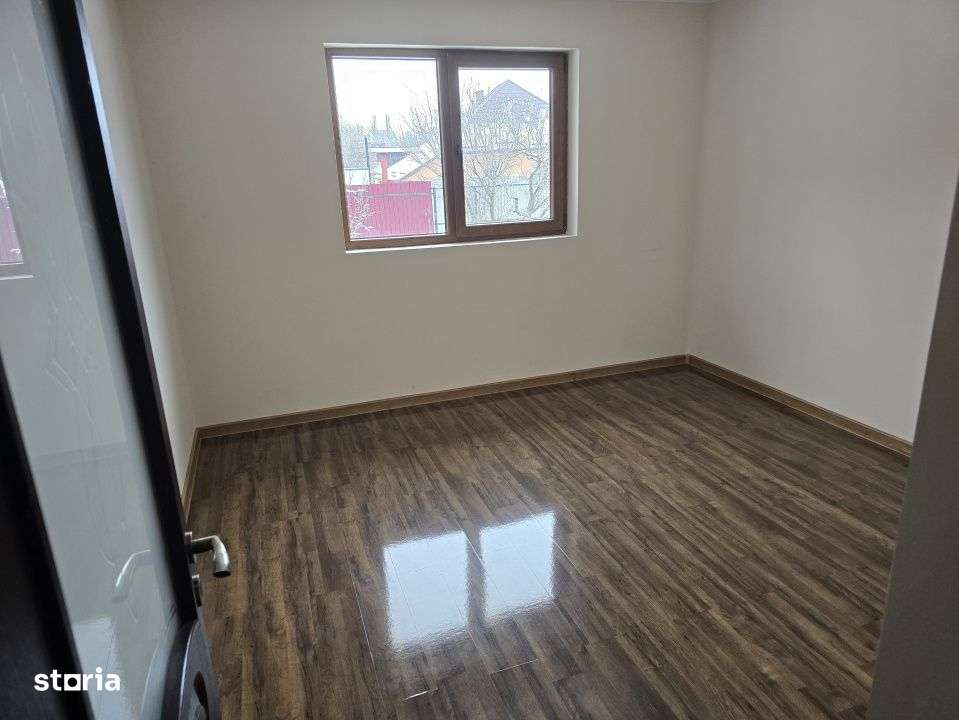 Casa in zona linistita Targul Neamt-5