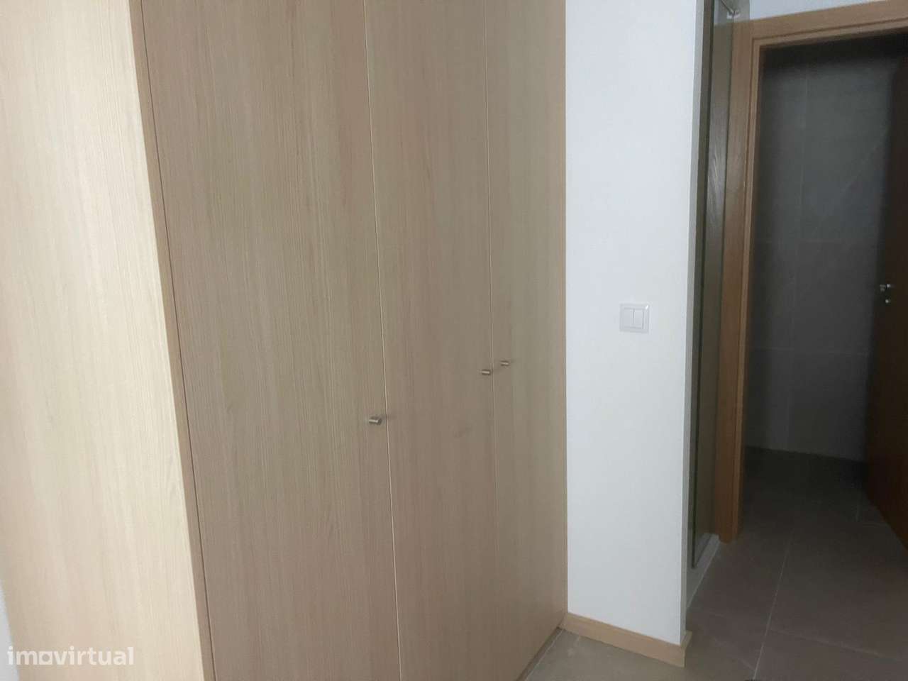 Arrenda-se T0 junto ao Marquês - Grande imagem: 4/13