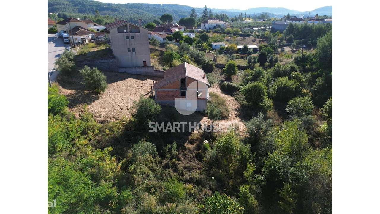 Terreno c/ moradia S. Martinho Cortiça - Grande imagem: 5/9
