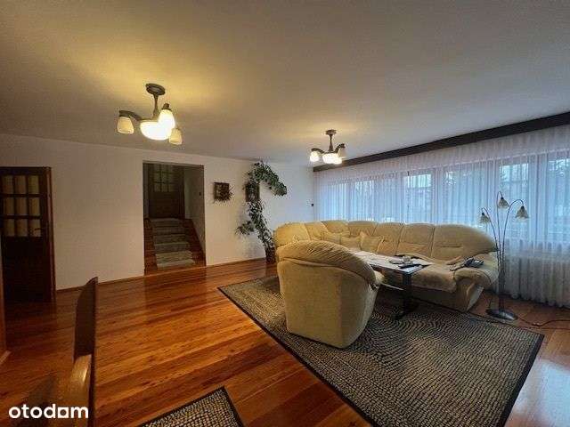 Dom + osobne mieszkanie + duża działka-10