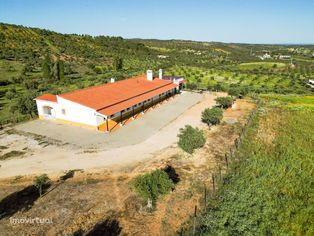 Excelente oportunidade: Quinta com vista para o Castelo de Portel