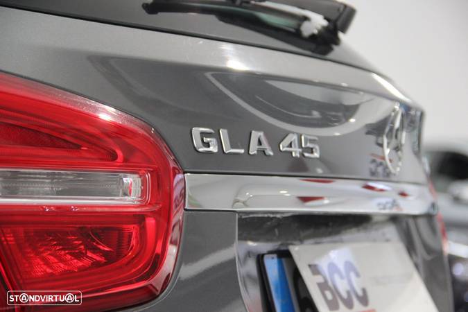 Mercedes-Benz GLA 45 AMG 4-Matic - 9