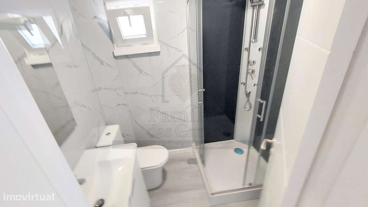 T3 Renovado a 10 Minutos de Lisboa-13