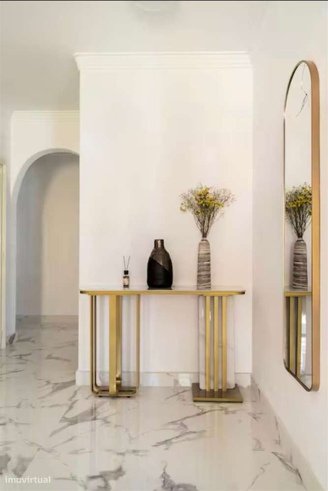 Moradia T8 com jardim localizada em Cascais. T2 e T4 no Centro de Casc - Grande imagem: 5/44