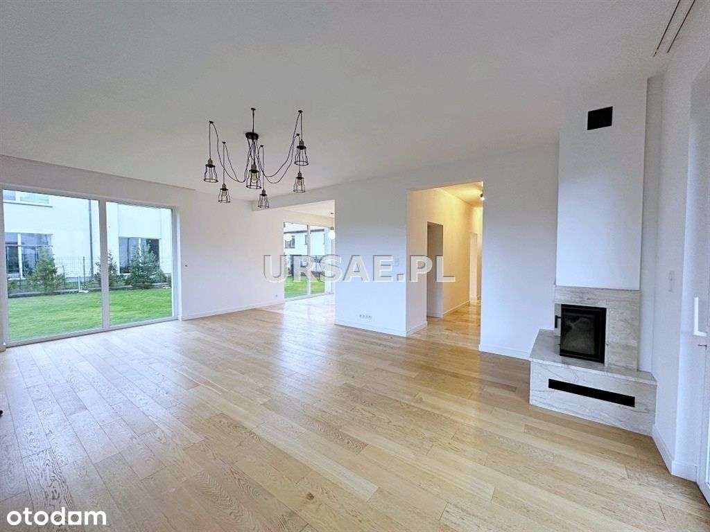 Doskonała lokalizacja 4 sypialnie, 2 łazienki-1