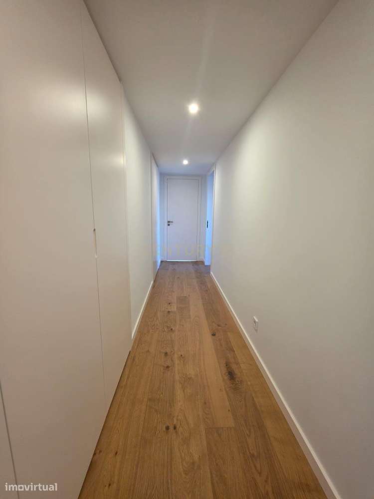 Apartamento T4 - 4 Suites e Piscina Privativa | Empreendimento Douro N-11