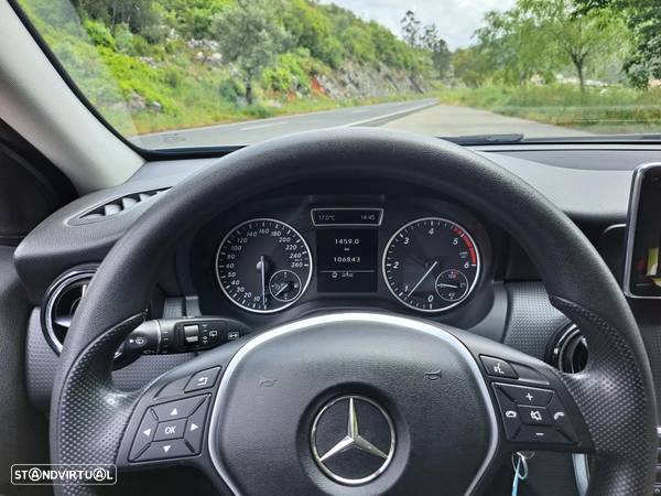 Mercedes-Benz A 180 d BlueEFFICIENCY Edition Style - 16