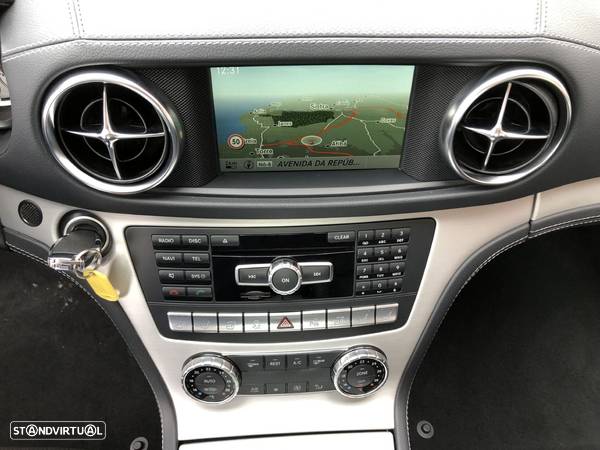 Mercedes-Benz SL 350 7G-TRONIC 2LOOK Edition - 34