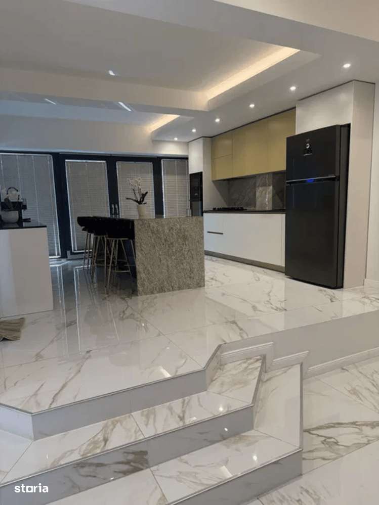 Cladire de vanzare 543 mp (casa + spatiu comercial) Bul Primaverii - Imagine principală: 4/8