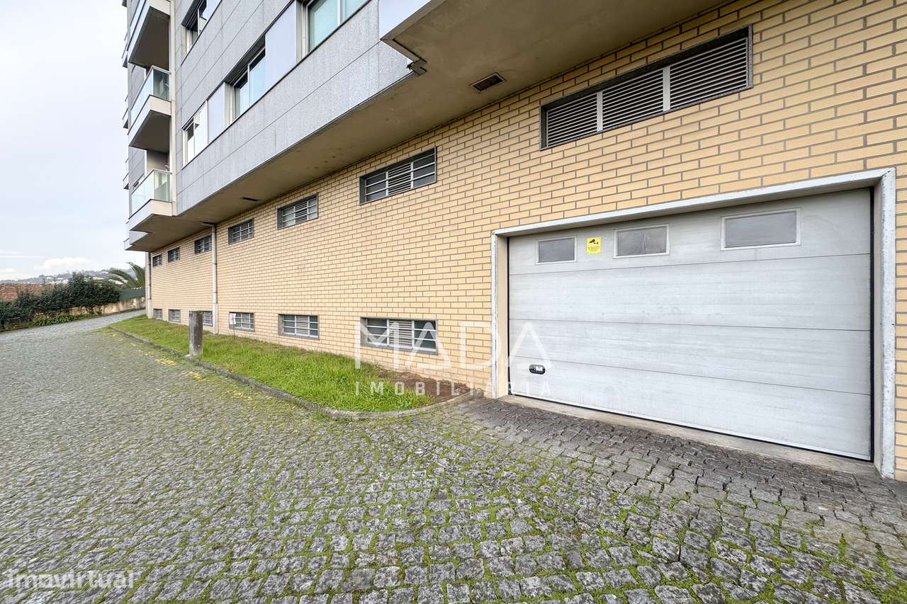 Apart. T3 c/garagem fechada perto do Holmes Place em Fraião, Braga-23