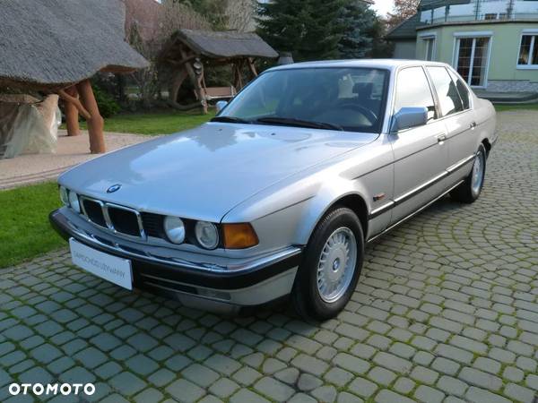 BMW Seria 7 730iL - 1