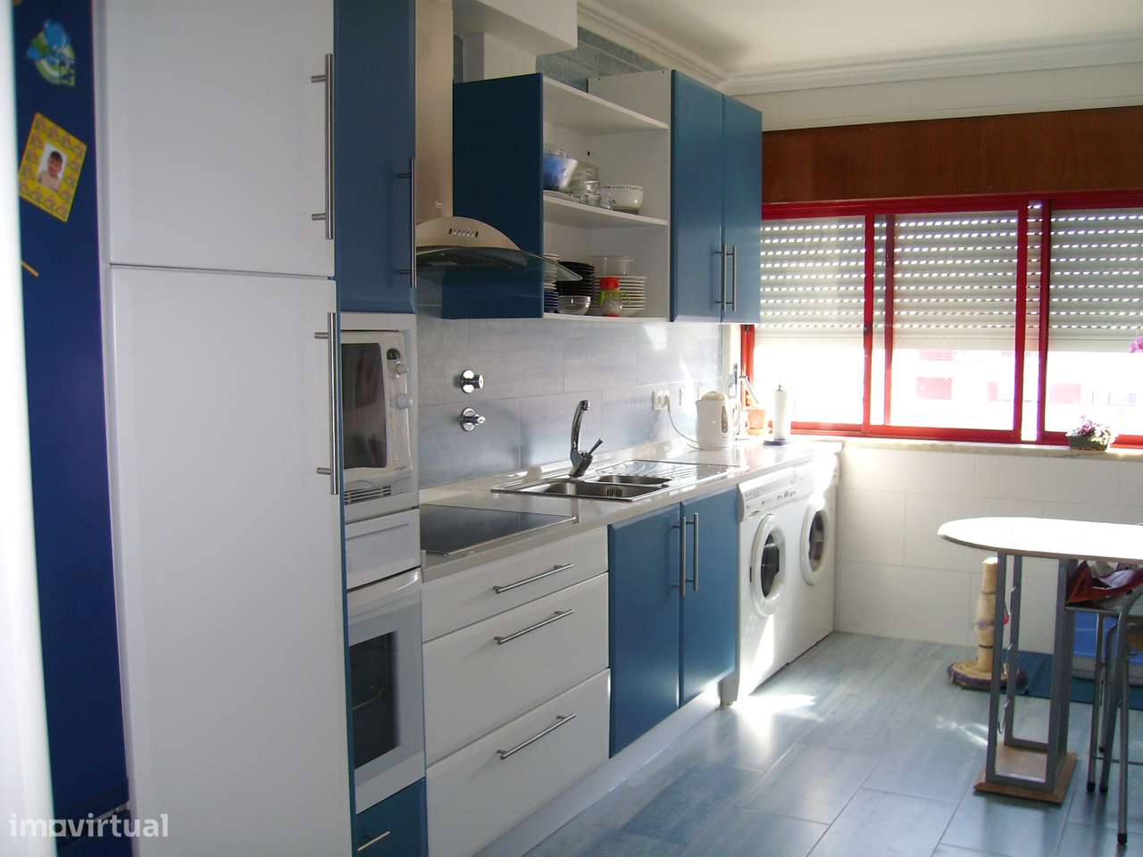 Apartamento T2+2 Duplex, com Parqueamento e Arrecadação - Grande imagem: 4/36