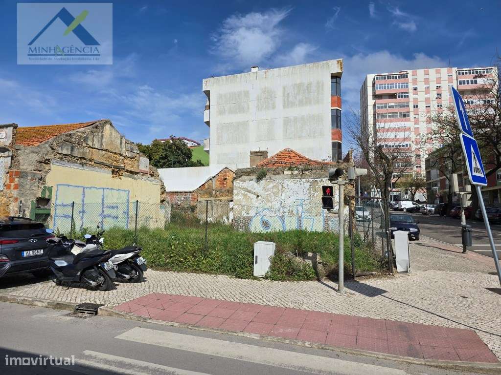 Terreno Urbano na Av. Jaime Cortesão em Setúbal - Grande imagem: 3/20