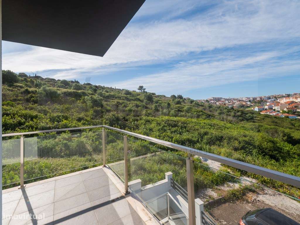 Moradia T4+1 moderna em Vale Grande, Odivelas-31