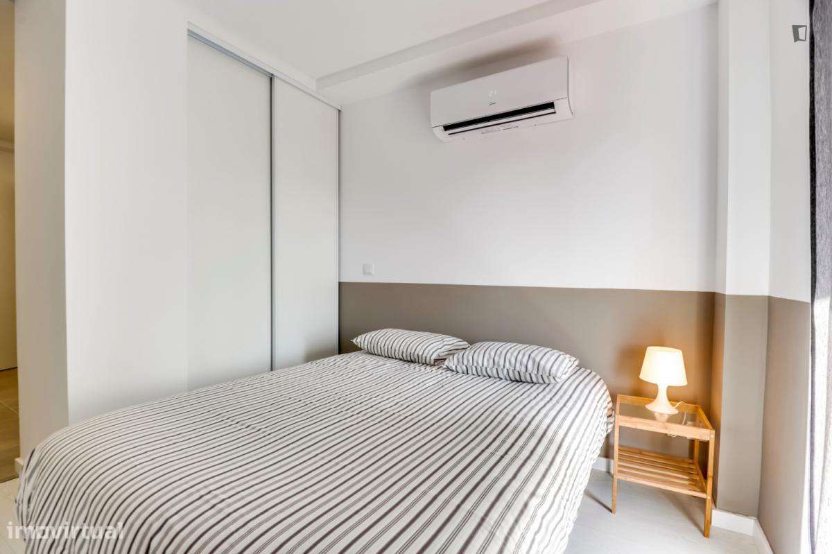 Estúdio - localizado em Baixa Coimbra - Grande imagem: 2/6