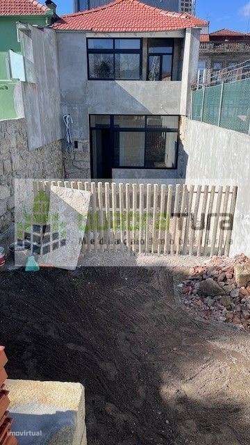 ESTÚDIO | C/ Terraço e Jardim | BONFIM-18