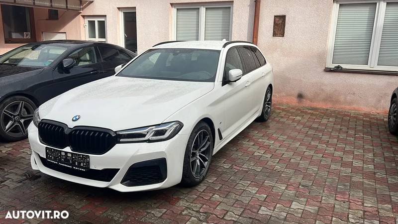 BMW Seria 5 520d Touring Aut. M Sport Edition - 11