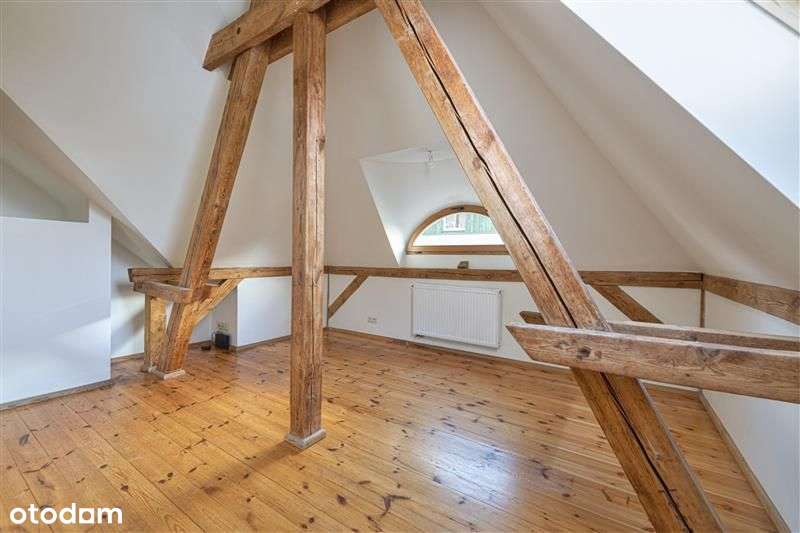 3-pokojowe poddaszowe mieszkanie w Sopocie 2 piętrze-11