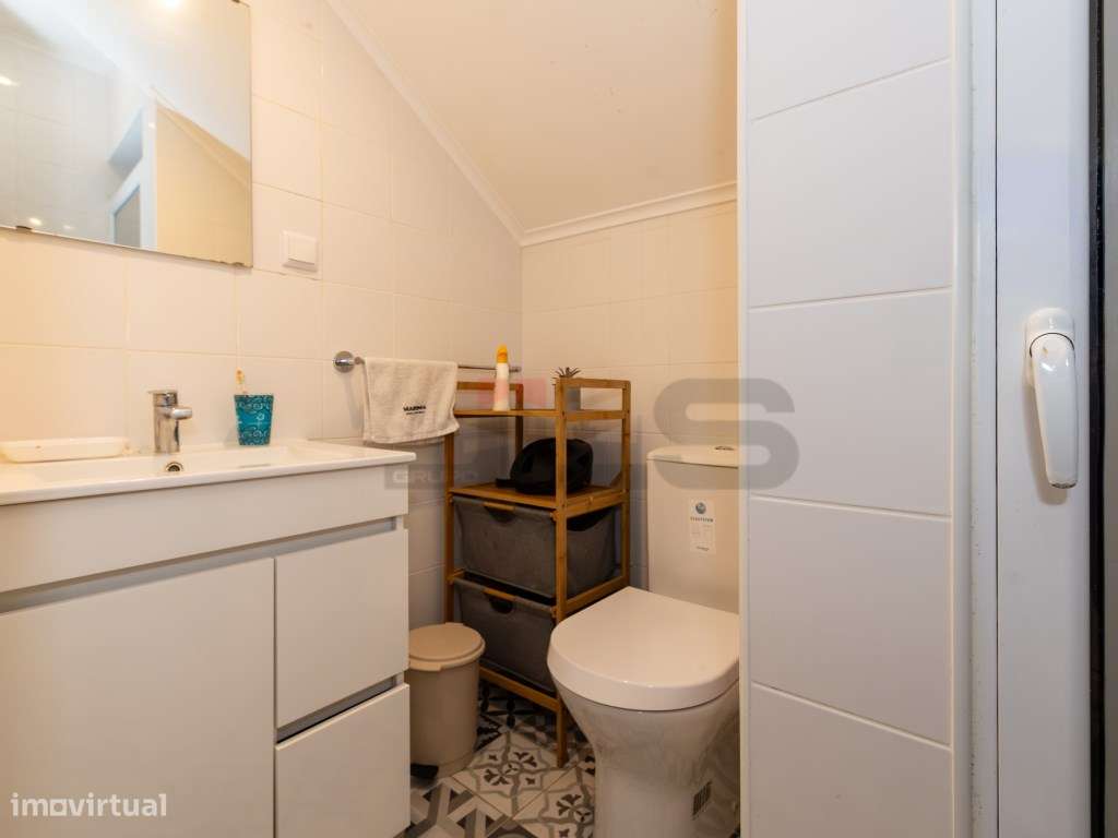 Moradia V3 no Centro de Ponta Delgada-16