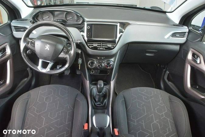 Peugeot 2008 1.2 Pure Tech Access - 12