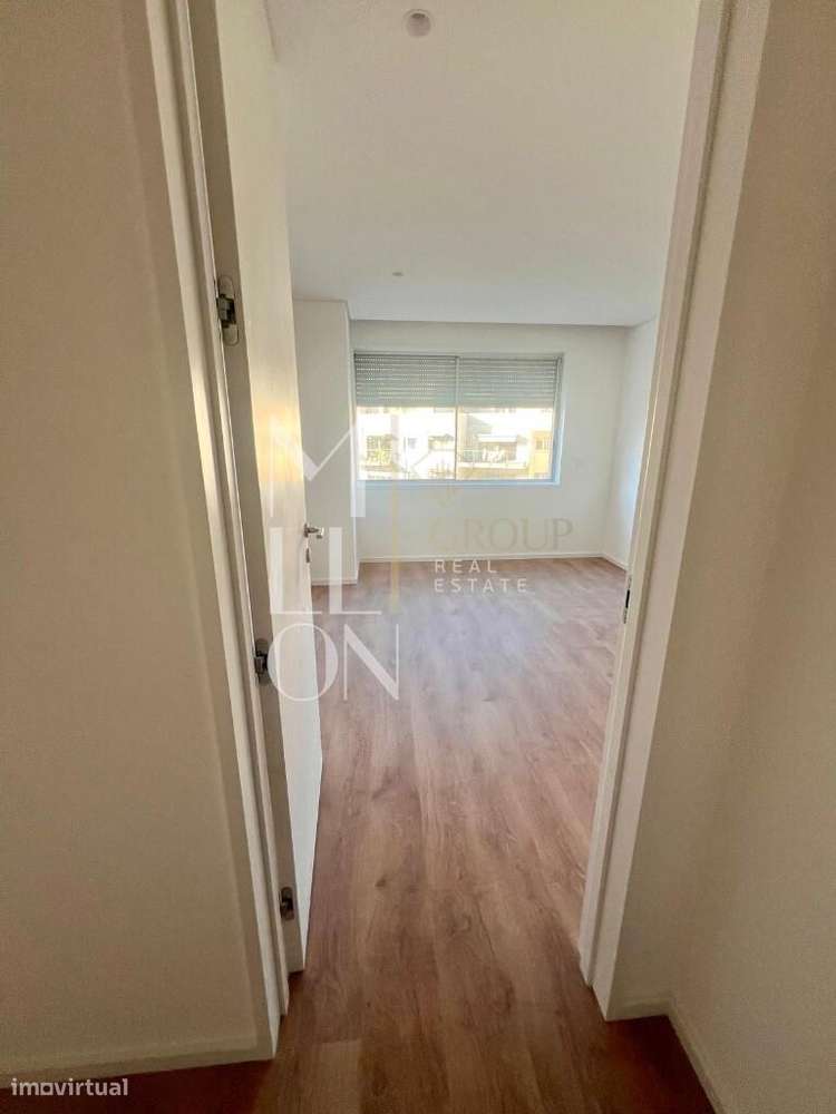APARTAMENTO T2 NOVO COM LUGAR DE GARAGEM junto à Rotunda da Boavista - - Grande imagem: 5/13