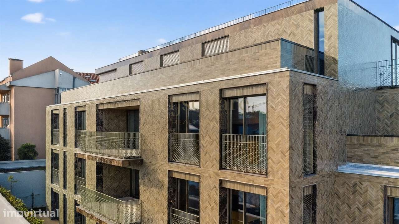 Apartamento T3 de luxo, inserido em condomínio privado - Boavista, Por-0